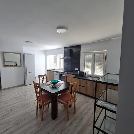 Apartament Lux