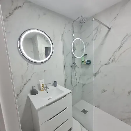 Apartament Lux Lägenhet