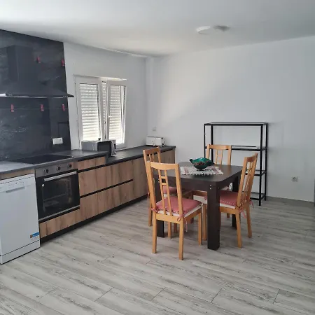 Apartament Lux Lägenhet